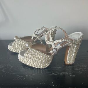 Gorgeous Pearl Wedding Shoes